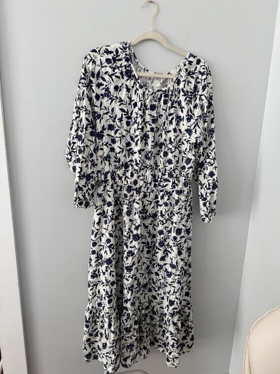 Old Navy Dresses & Skirts - Old Navy Dress Womens L White Blue Floral Boho Long Sleeve Maxi Peasant